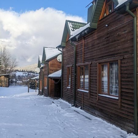 Котедж ,,Тік" Hotell Tatariv Exteriör bild