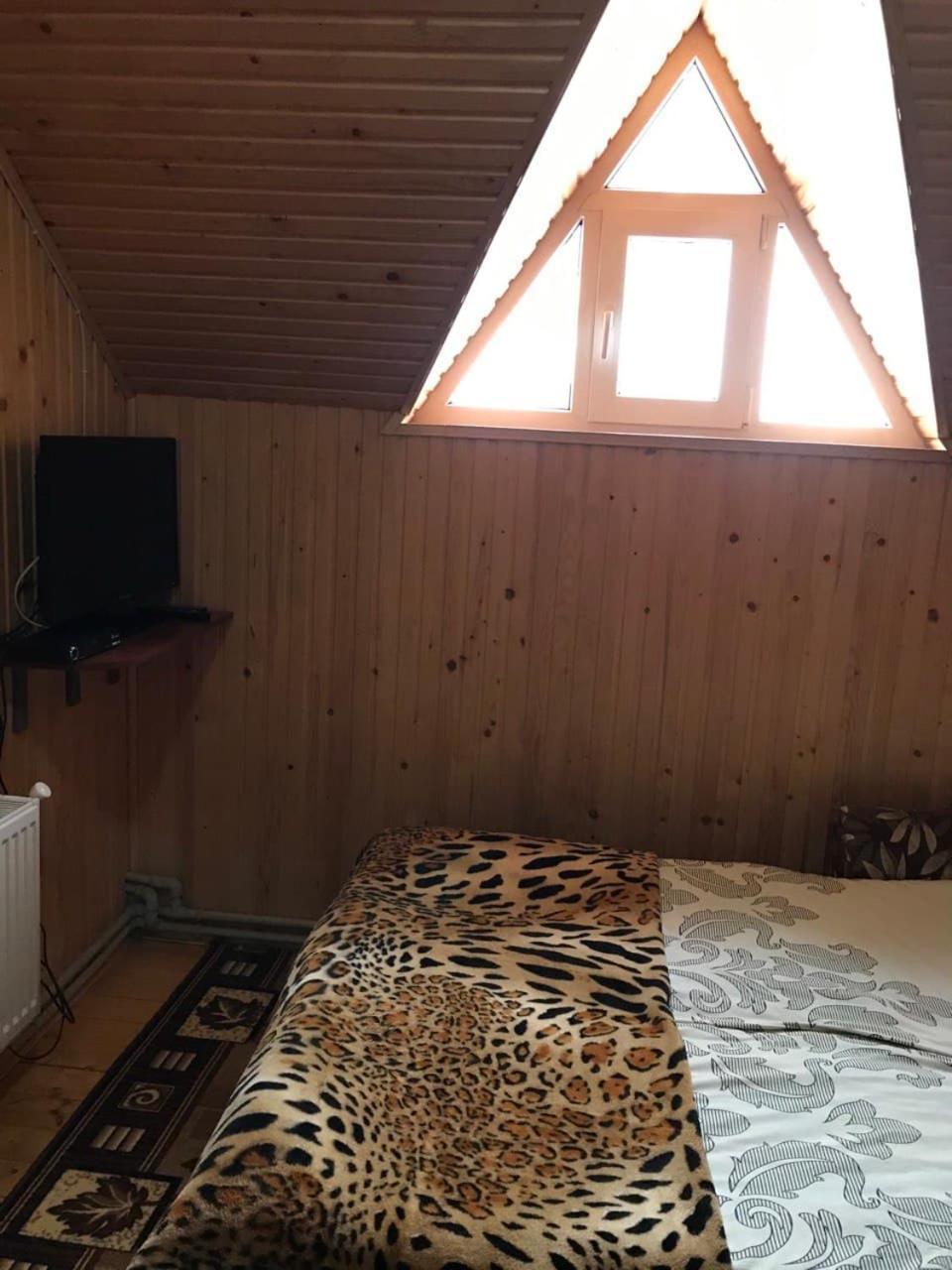 Котедж ,,Тік" Hotell Tatariv Rum bild