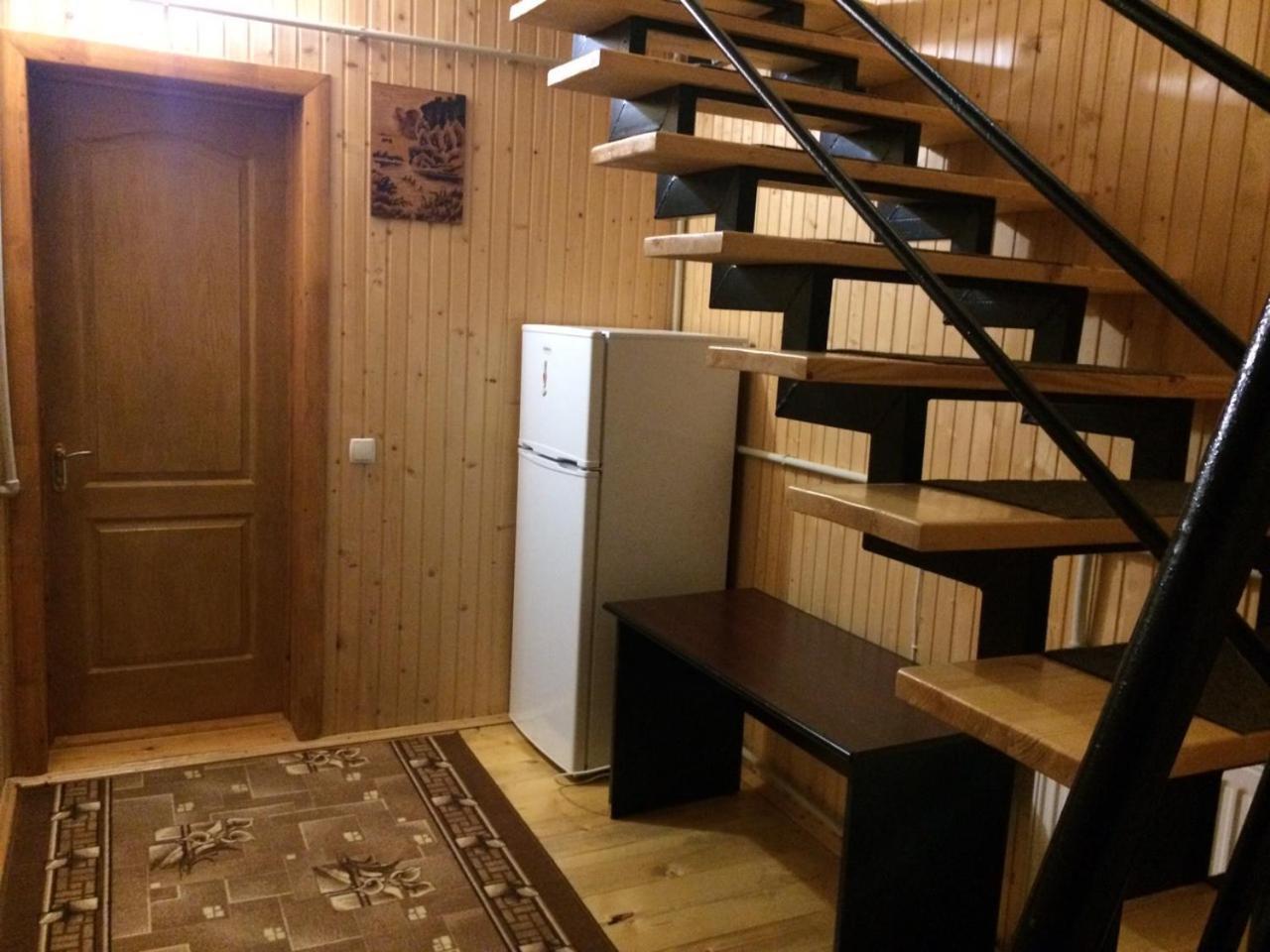 Котедж ,,Тік" Hotell Tatariv Exteriör bild