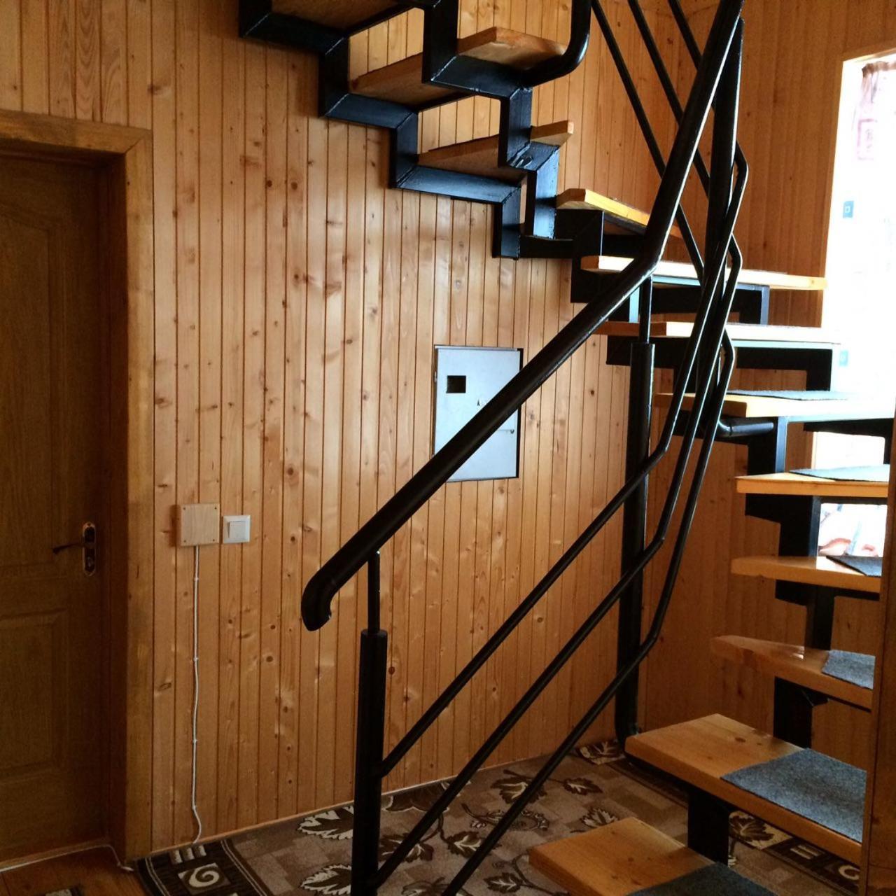 Котедж ,,Тік" Hotell Tatariv Exteriör bild