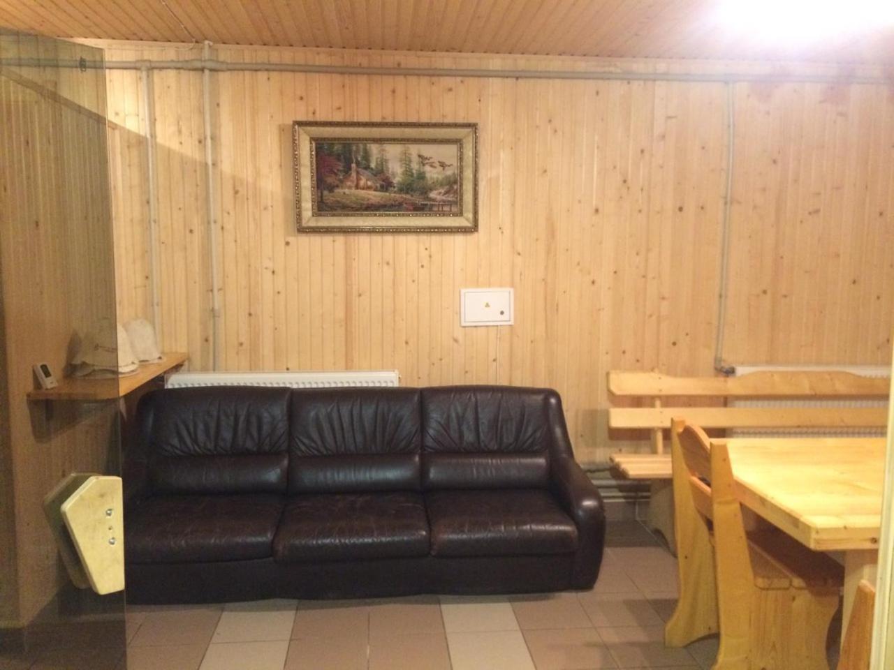 Котедж ,,Тік" Hotell Tatariv Exteriör bild