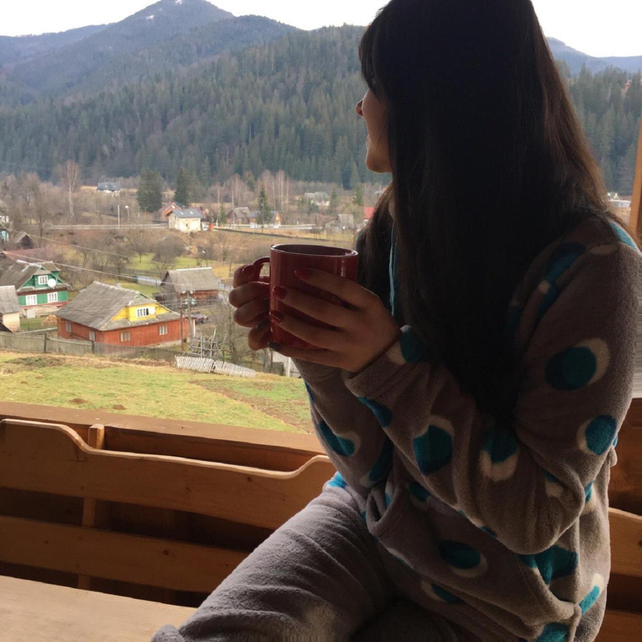 Котедж ,,Тік" Hotell Tatariv Exteriör bild