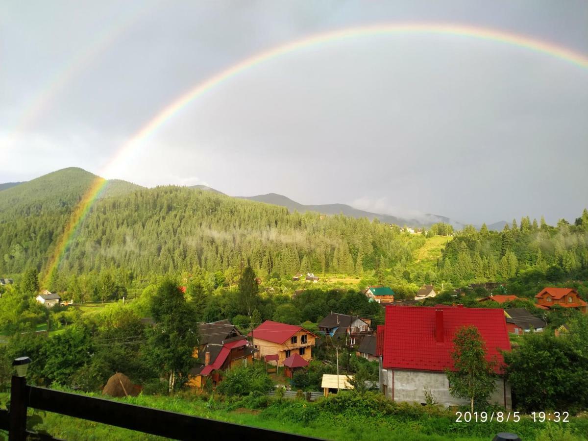 Котедж ,,Тік" Hotell Tatariv Exteriör bild